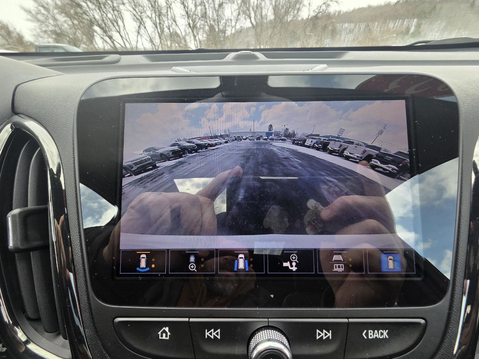 Used 2023 Chevrolet Equinox RS w/ RS Leather Package image 21