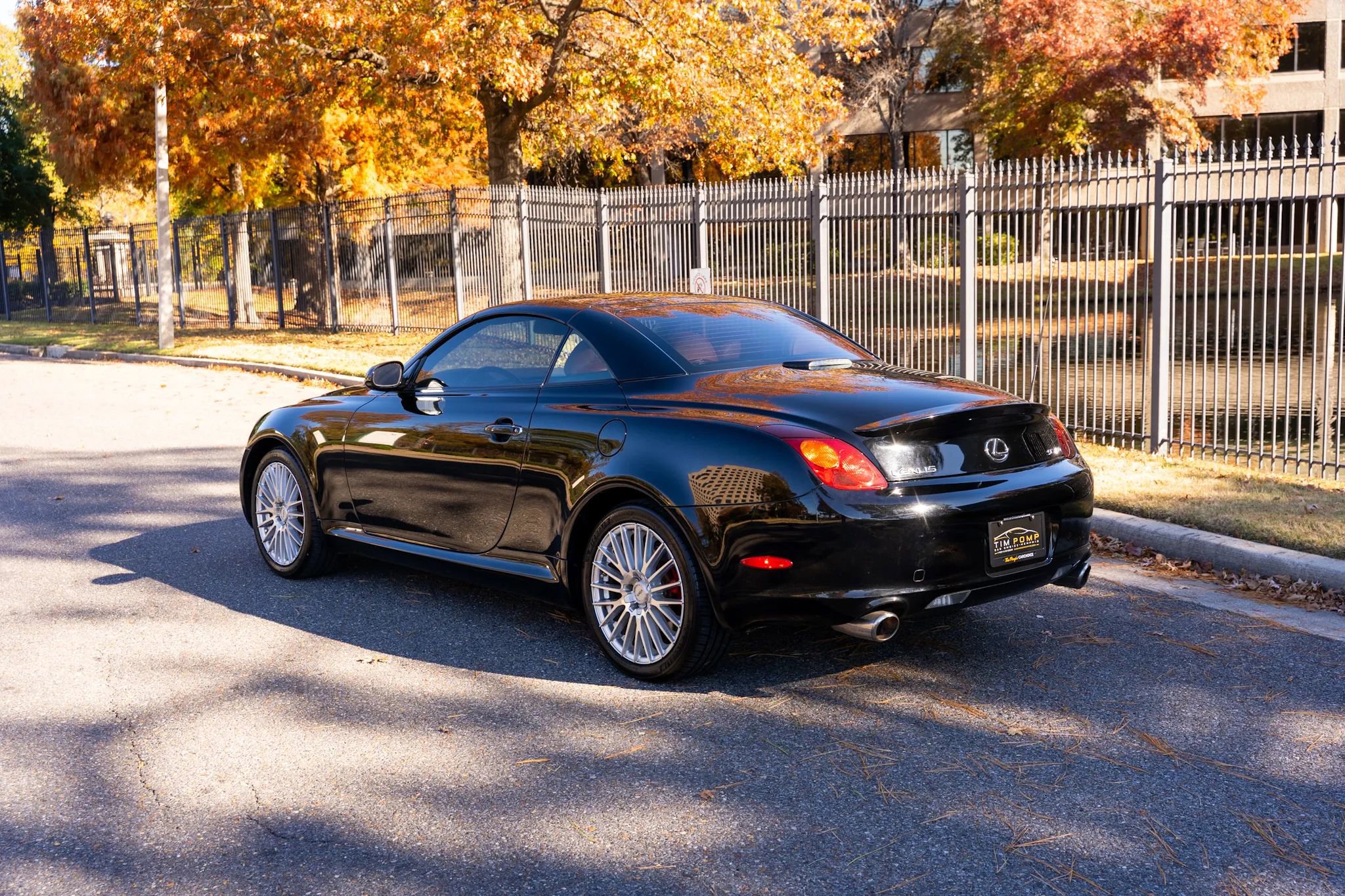 Used 2003 Lexus SC 430 Convertible image 25