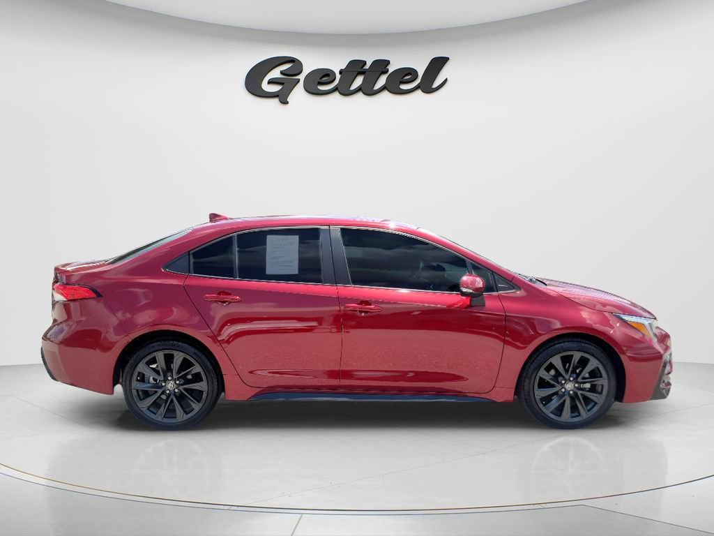 Certified 2024 Toyota Corolla SE FWD image 4