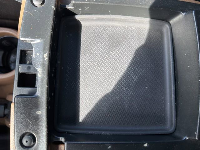 Used 2017 Jeep Wrangler Unlimited Sahara w/ Connectivity Group image 29