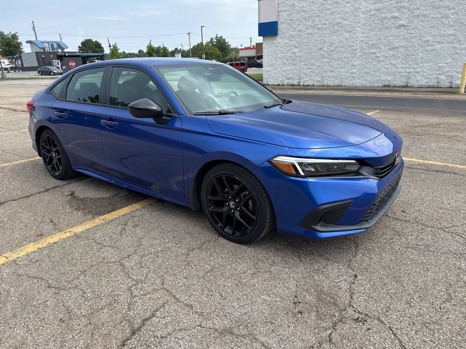 Used 2023 Honda Civic Sport image 19