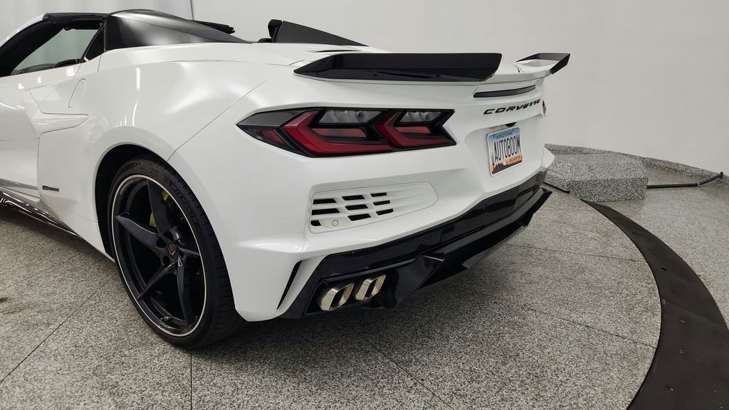 Used 2024 Chevrolet Corvette E-Ray AWD/4WD image 16