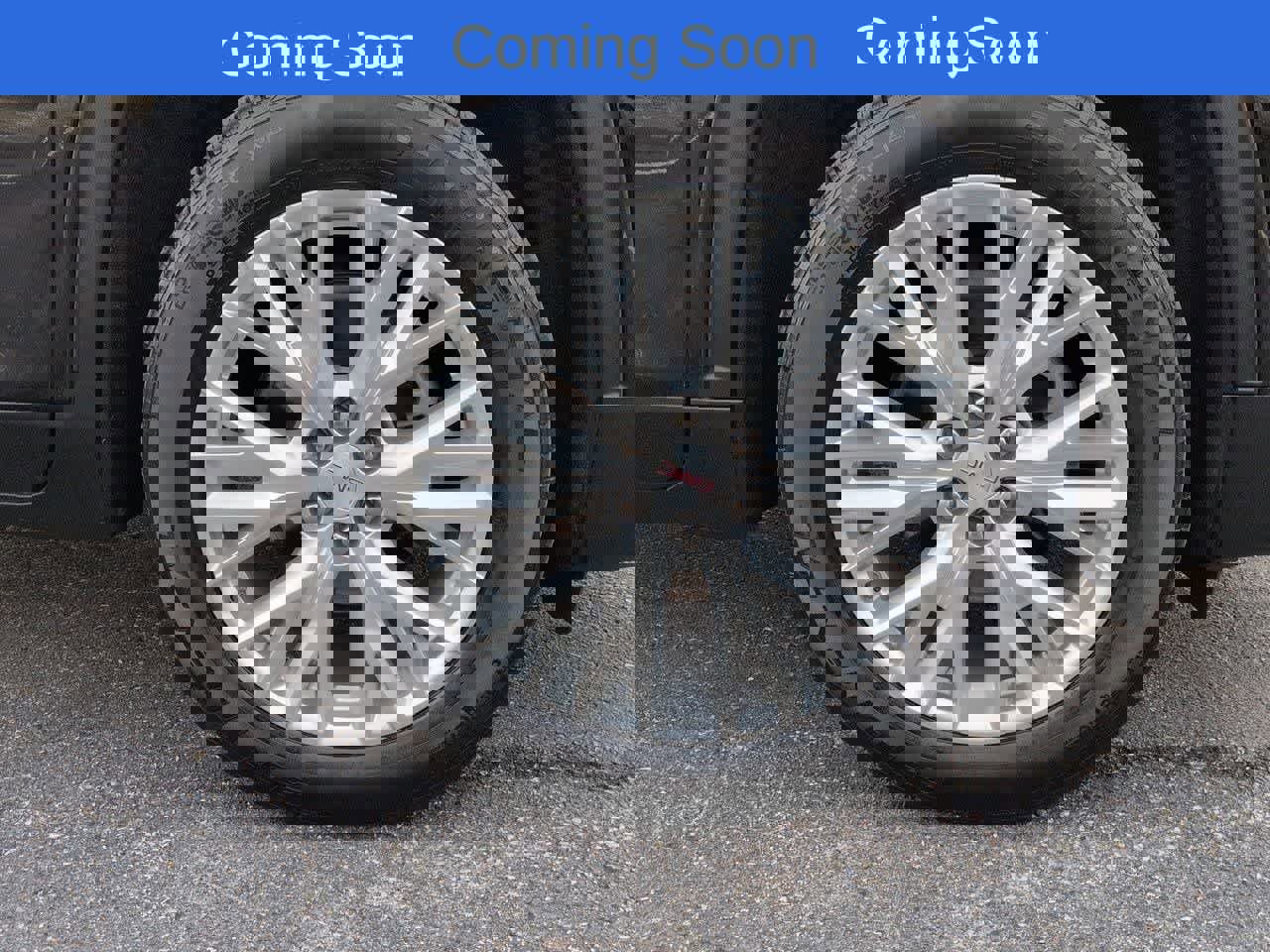 Used 2024 GMC Acadia Elevation w/ Luxury Package image 13