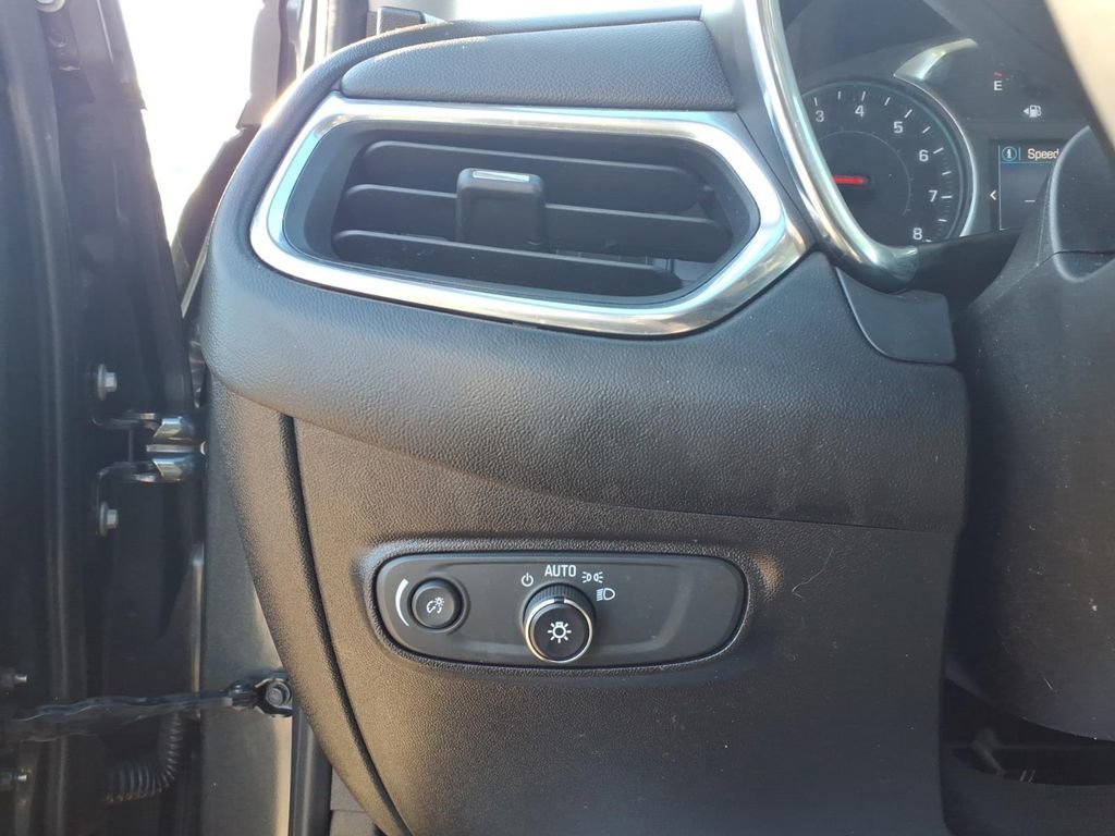 Used 2019 Chevrolet Equinox LT AWD/4WD image 13