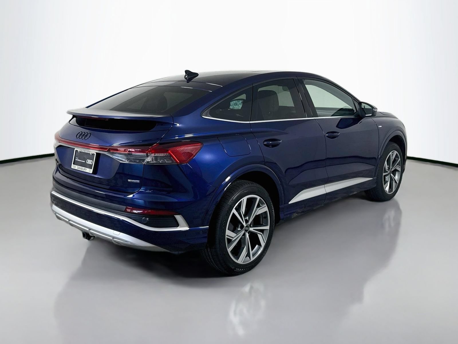 Certified 2023 Audi Q4 e-tron Premium Plus w/ Premium Plus AWD/4WD image 9