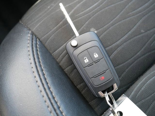 Used 2015 Buick Encore FWD image 36