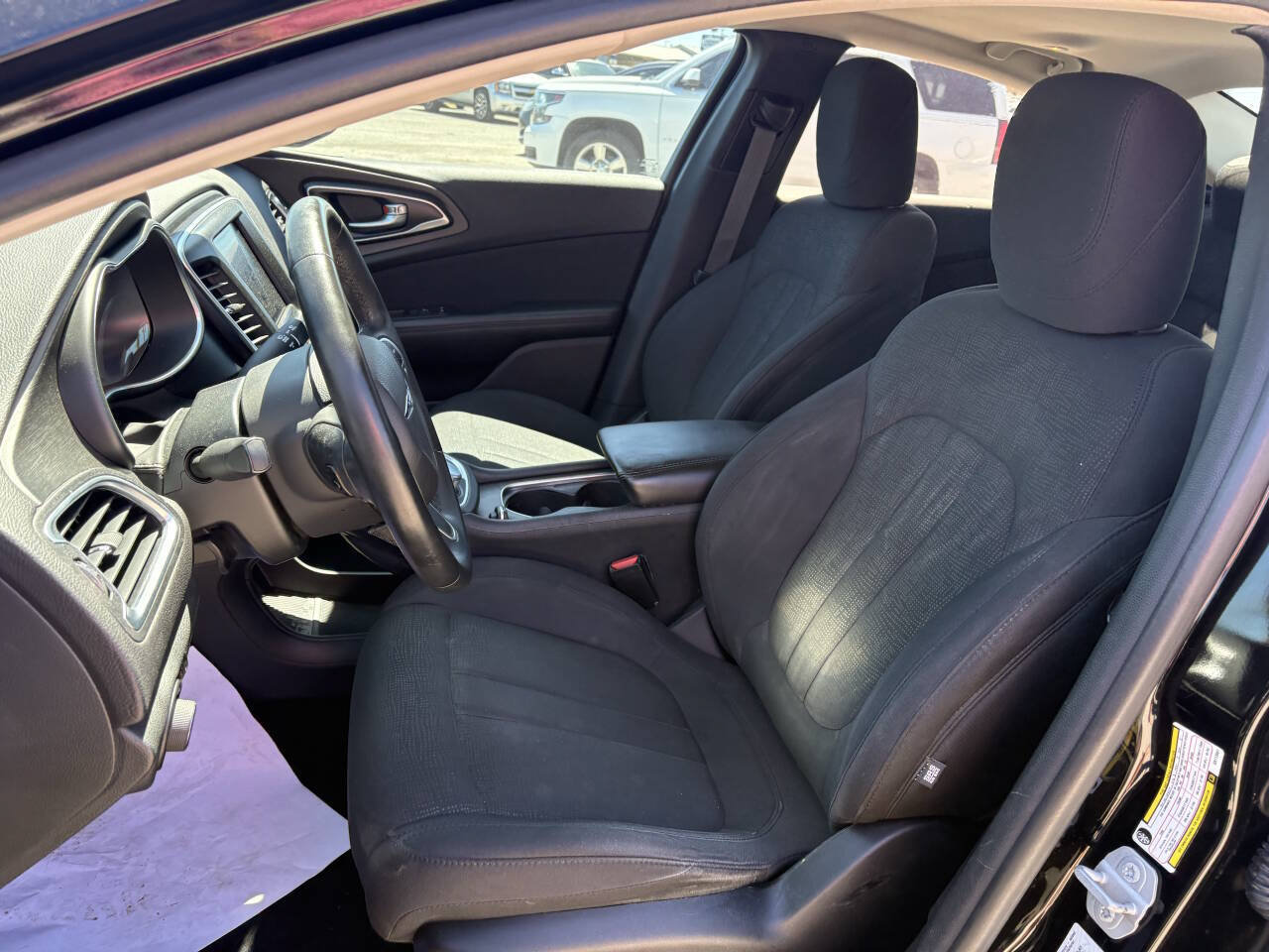 Used 2016 Chrysler 200 Limited w/ Anniversary Edition FWD image 16