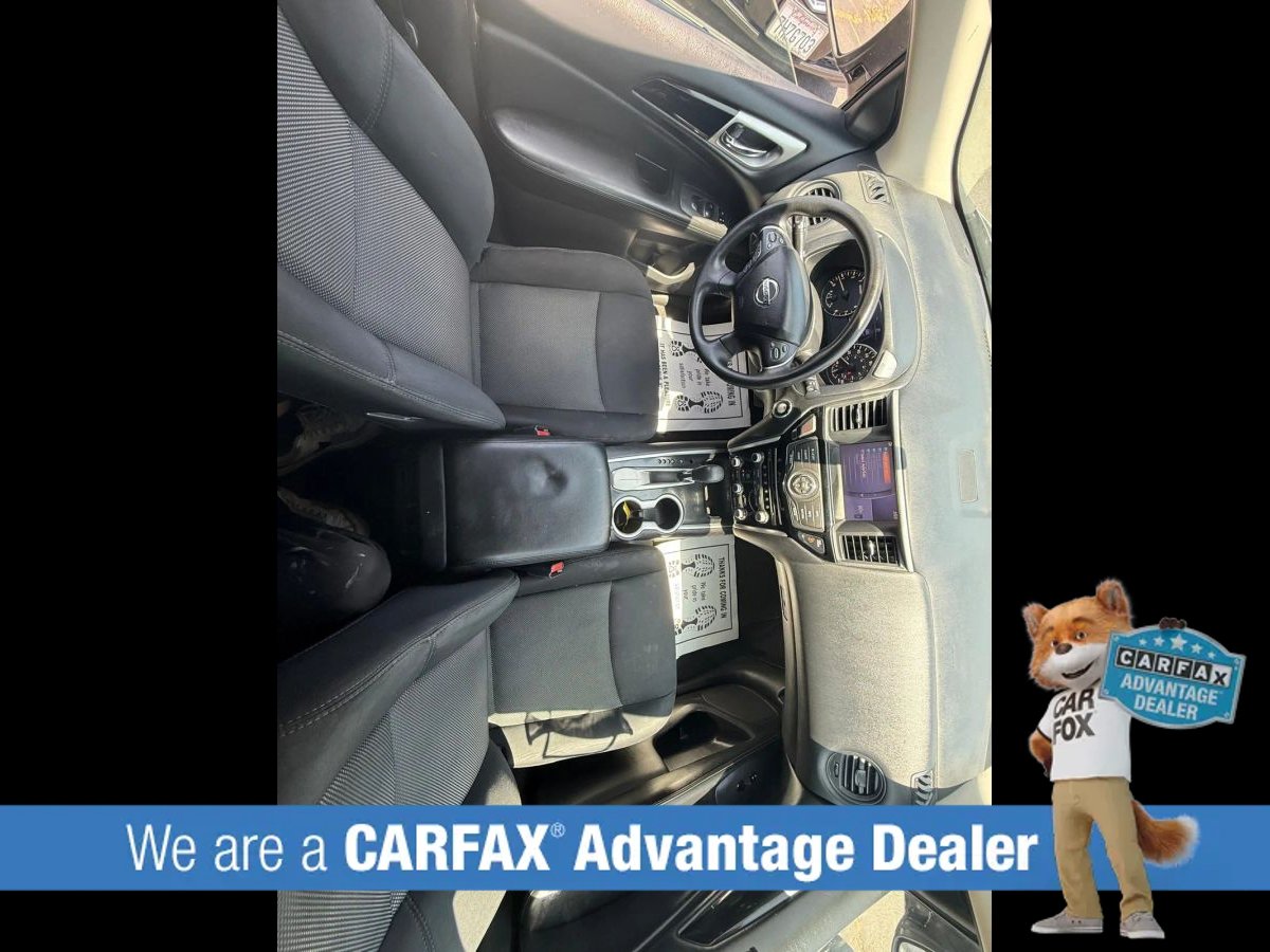 Used 2018 Nissan Pathfinder S FWD image 31