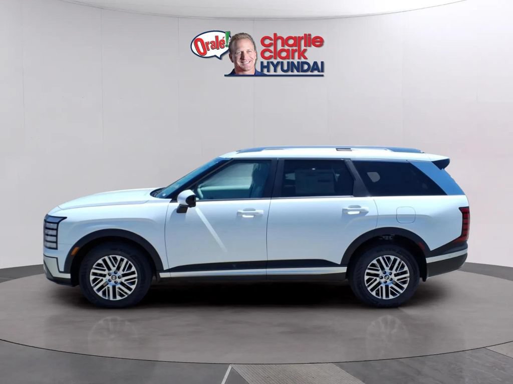 New 2026 Hyundai Palisade SEL FWD image 2