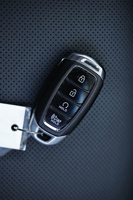 Used 2023 Hyundai Kona Limited image 13