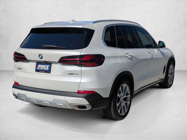 Used 2024 BMW X5 xDrive40i w/ Premium Package image 5