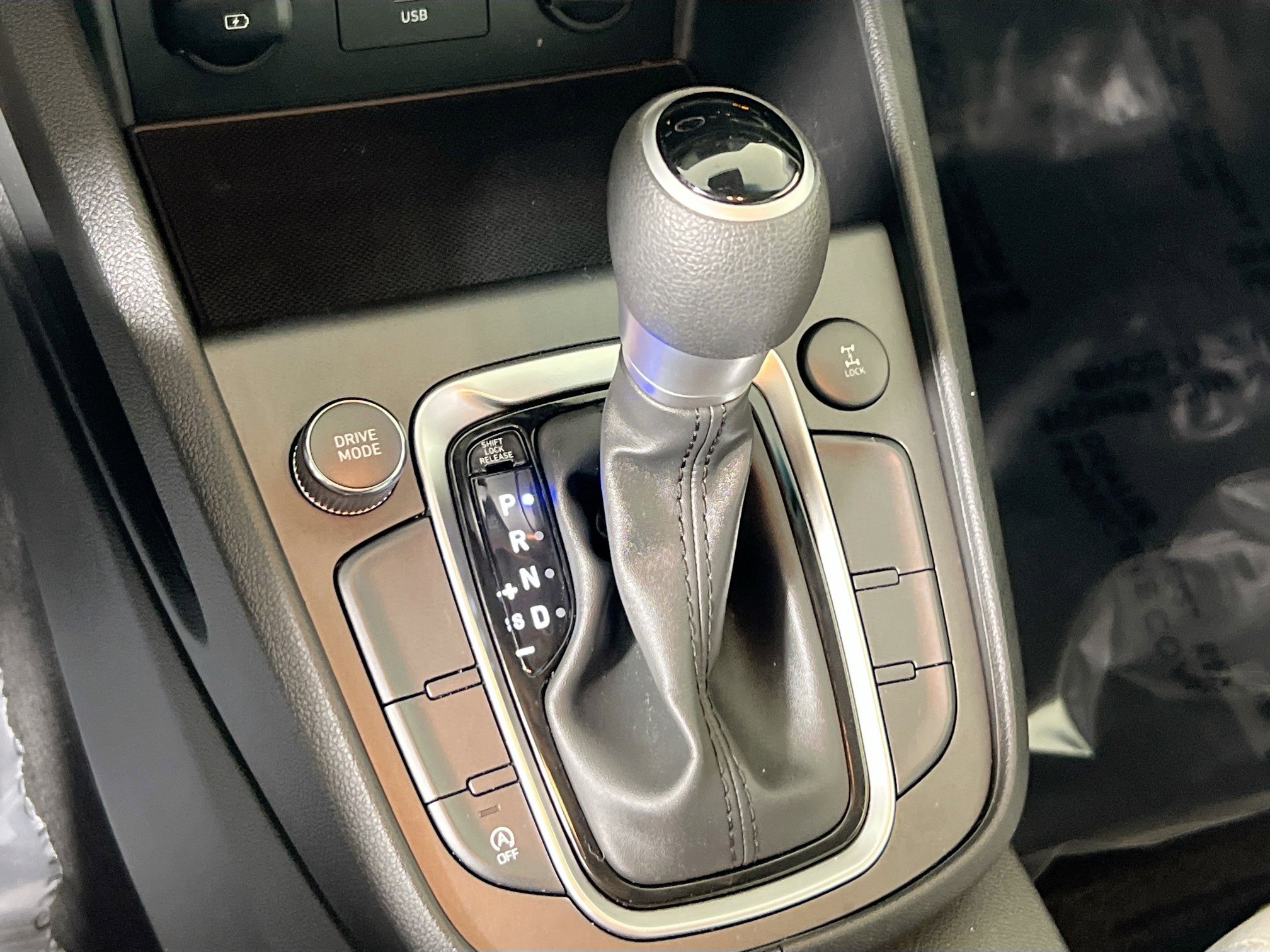 Used 2023 Hyundai Kona SEL w/ Cargo Package image 16