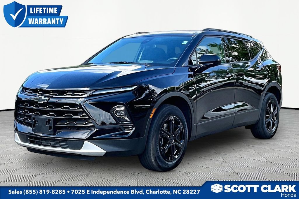 Used 2024 Chevrolet Blazer LT w/ Midnight/Sport Edition AWD/4WD image 3