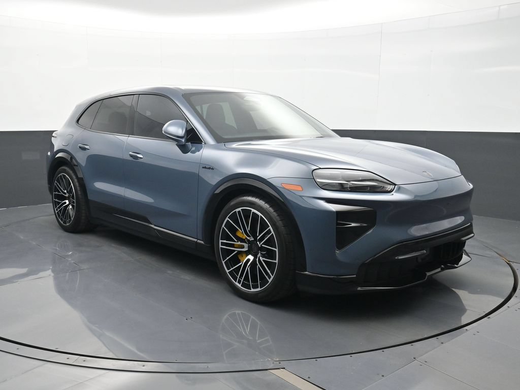 Used 2026 Porsche Cayenne Turbo AWD/4WD image 26