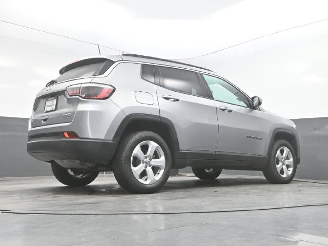 Used 2021 Jeep Compass Latitude w/ Convenience Group AWD/4WD image 39