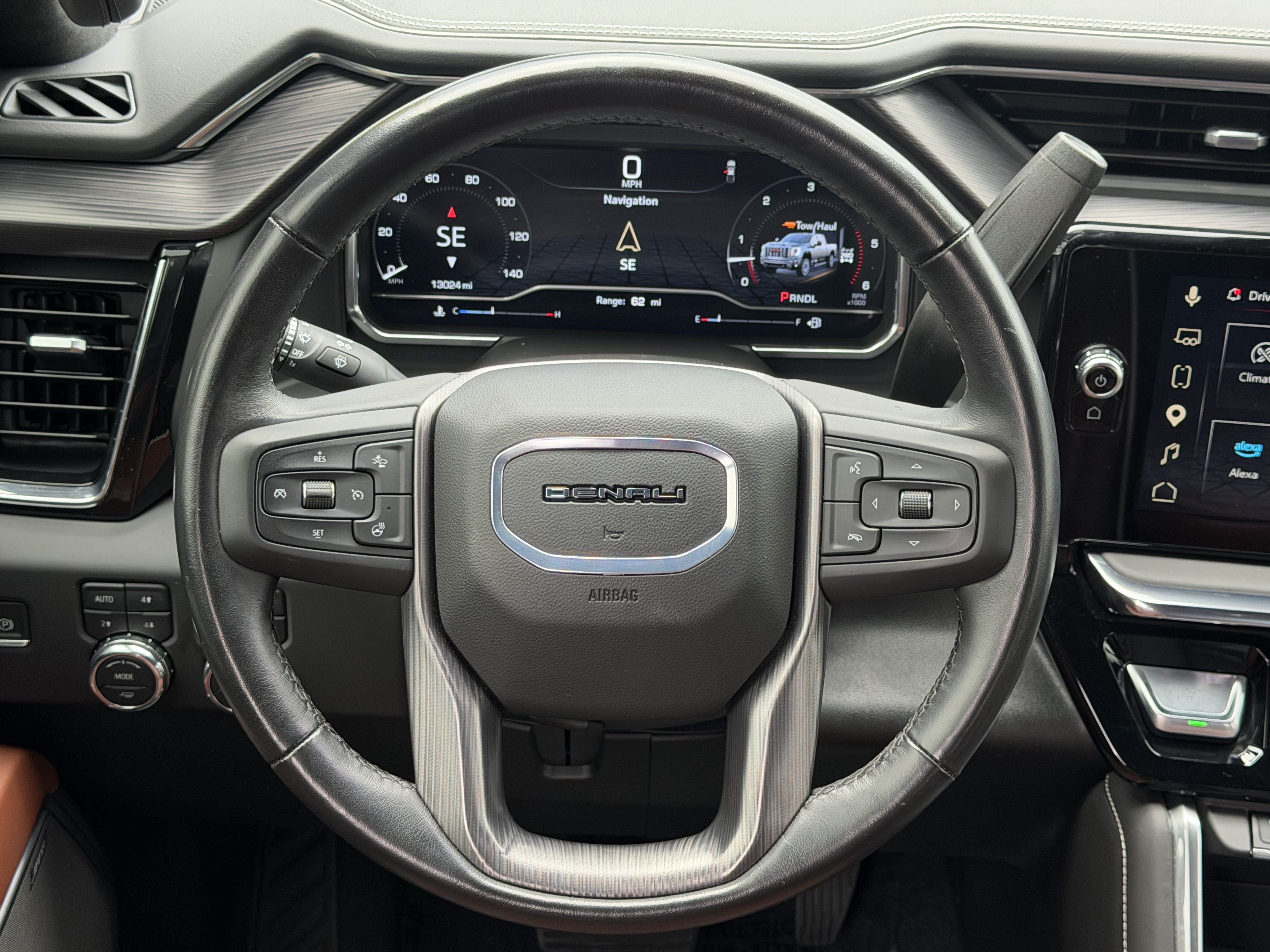 Used 2025 GMC Sierra 2500 Denali Ultimate w/ Max Trailering Package AWD/4WD image 12