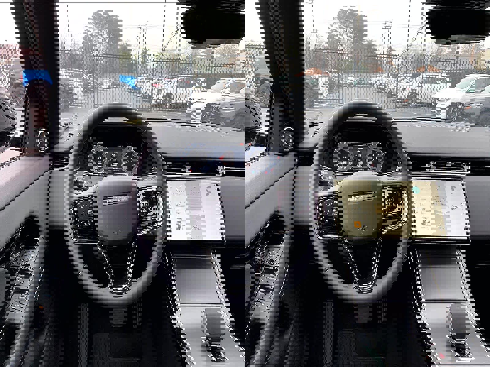 Used 2026 Land Rover Range Rover Evoque S image 7