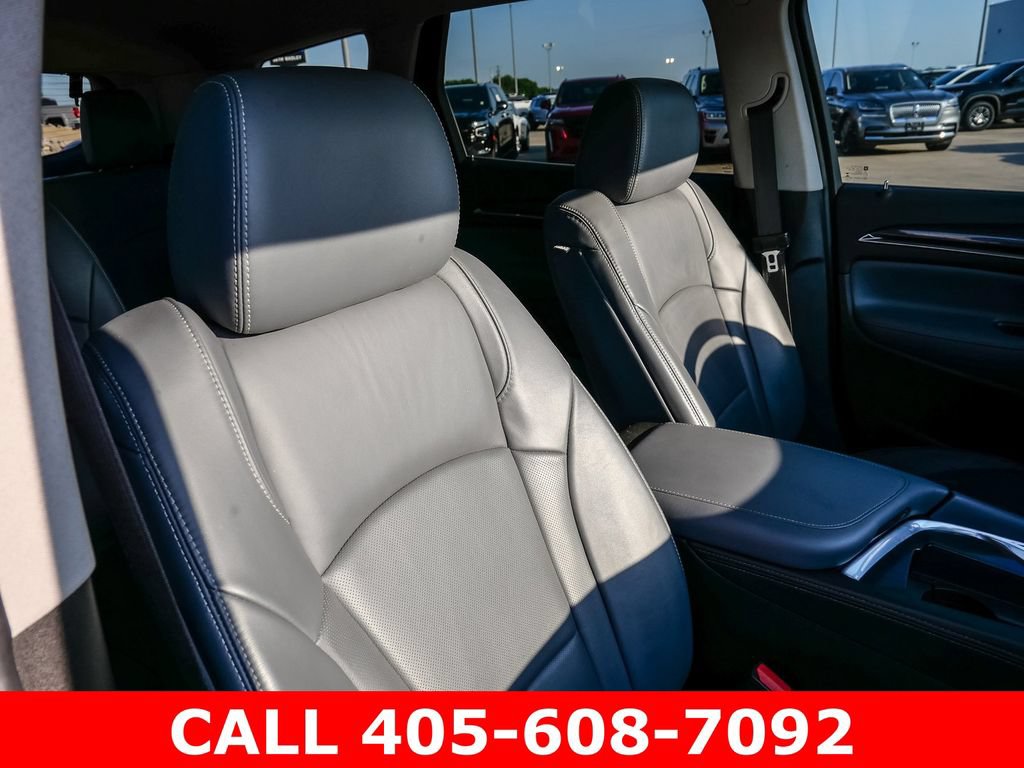 Used 2020 Buick Enclave Essence FWD image 17
