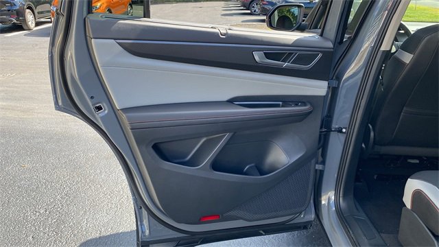 New 2026 Volkswagen Atlas Peak Edition image 25