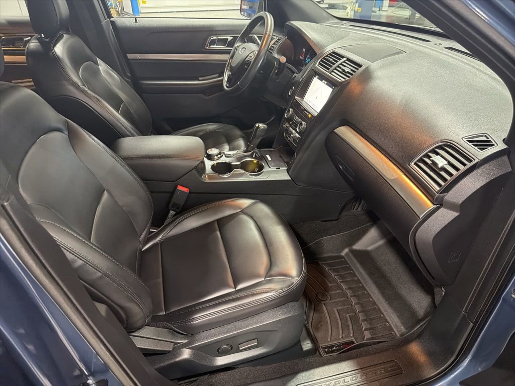 Used 2019 Ford Explorer XLT w/ Equipment Group 202A image 38