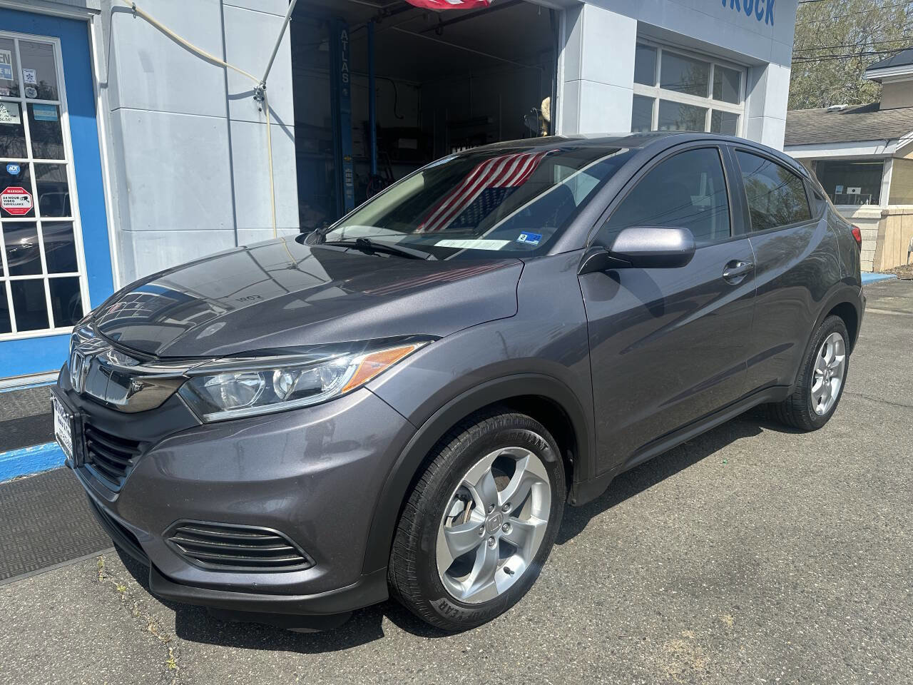 Used 2019 Honda HR-V LX image 4