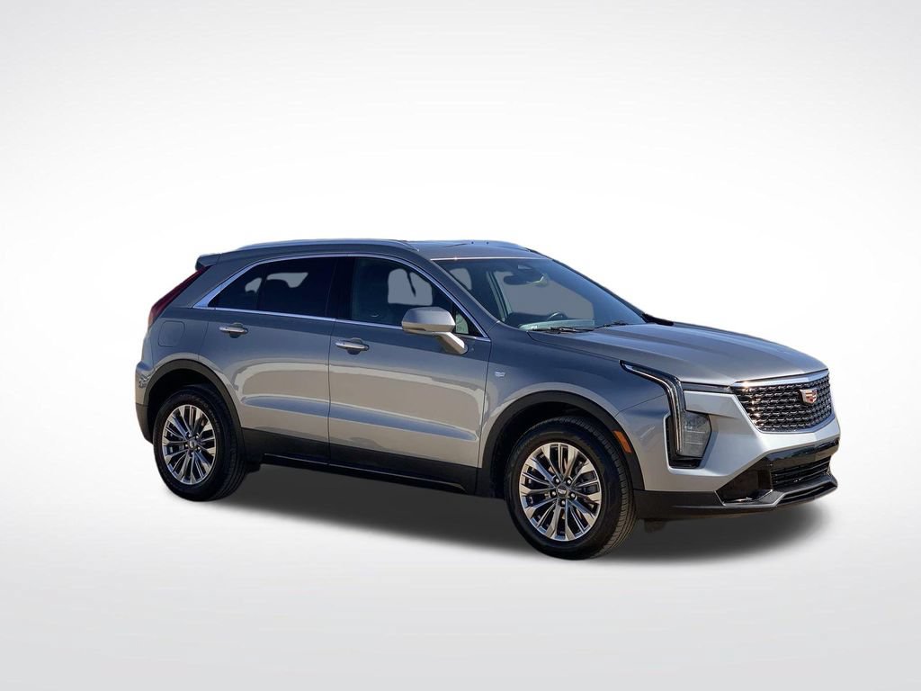 Certified 2024 Cadillac XT4 Premium Luxury FWD image 3