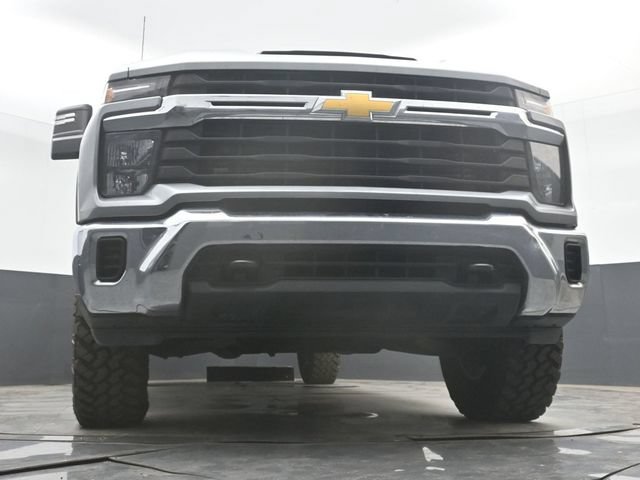 Used 2024 Chevrolet Silverado 2500 LT AWD/4WD image 30