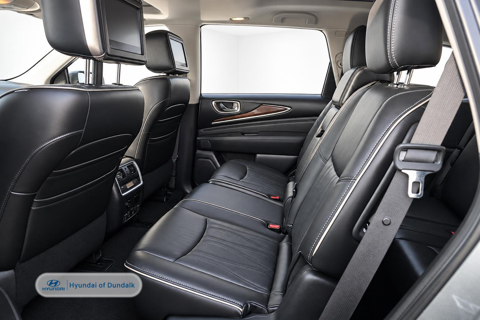 Used 2019 INFINITI QX60 Luxe w/ Sensory Package AWD/4WD image 9