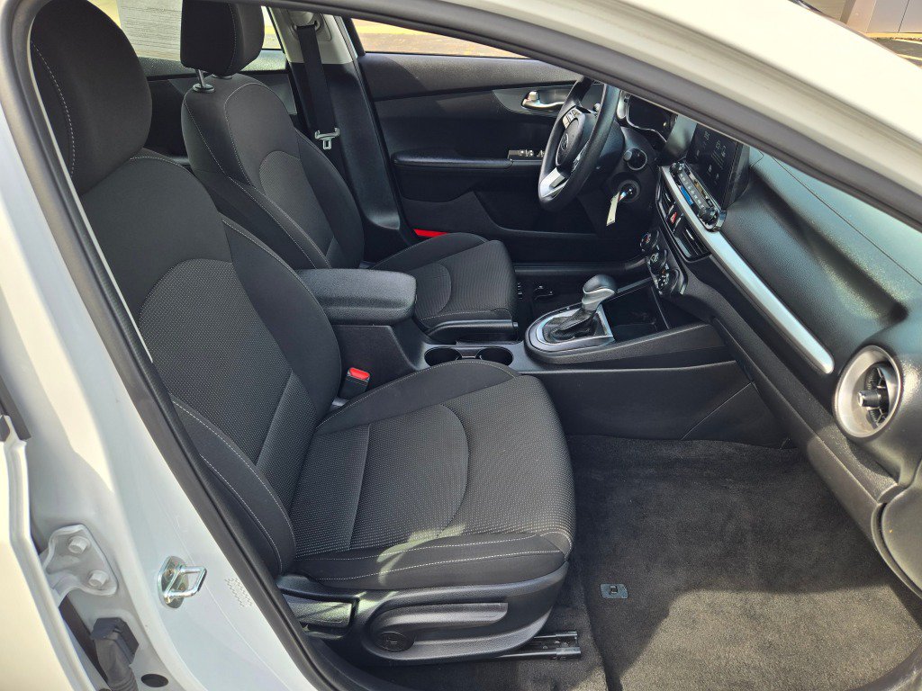 Used 2021 Kia Forte Sedan FWD image 7