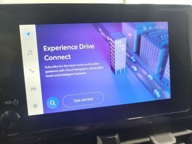 Used 2024 Toyota Corolla Cross L image 31