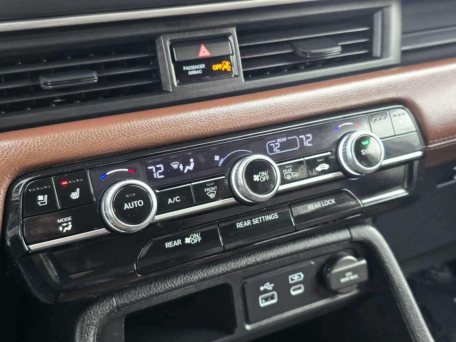 Used 2025 Honda Pilot Elite image 35