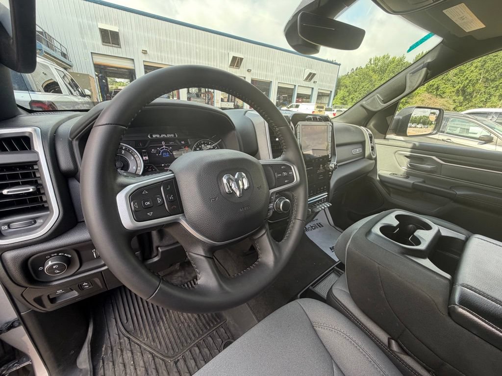 Used 2022 RAM 1500 Lone Star AWD/4WD image 17