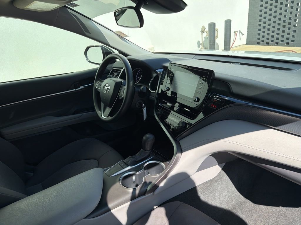 Used 2023 Toyota Camry LE FWD image 25