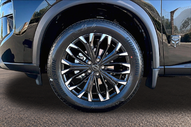 New 2026 Nissan Rogue Dark Armor FWD image 13