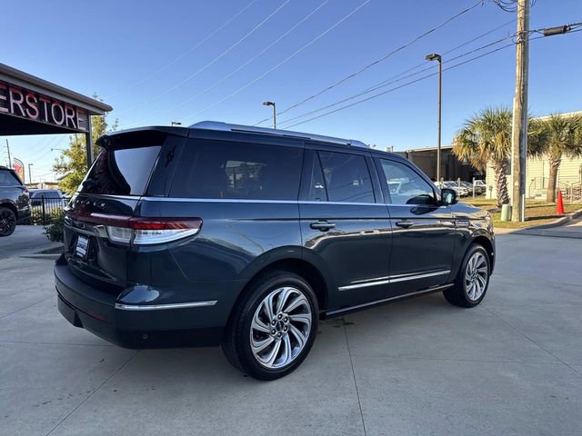 Certified 2022 Lincoln Navigator Reserve image 8