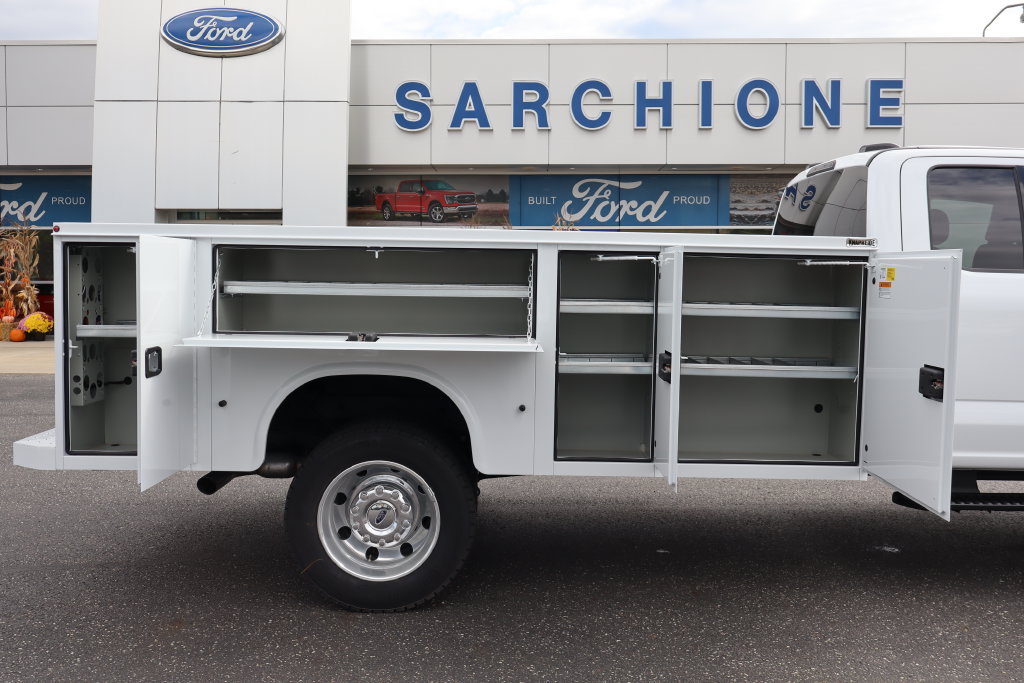 New 2027 Ford F450 XLT w/ XLT Value Package AWD/4WD image 5