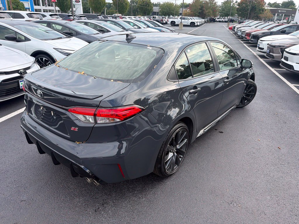 Certified 2024 Toyota Corolla SE w/ SE Premium Package FWD image 5