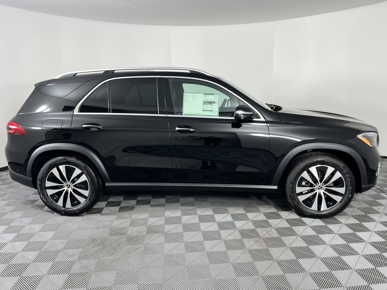 Used 2025 Mercedes-Benz GLE 350 4MATIC image 15