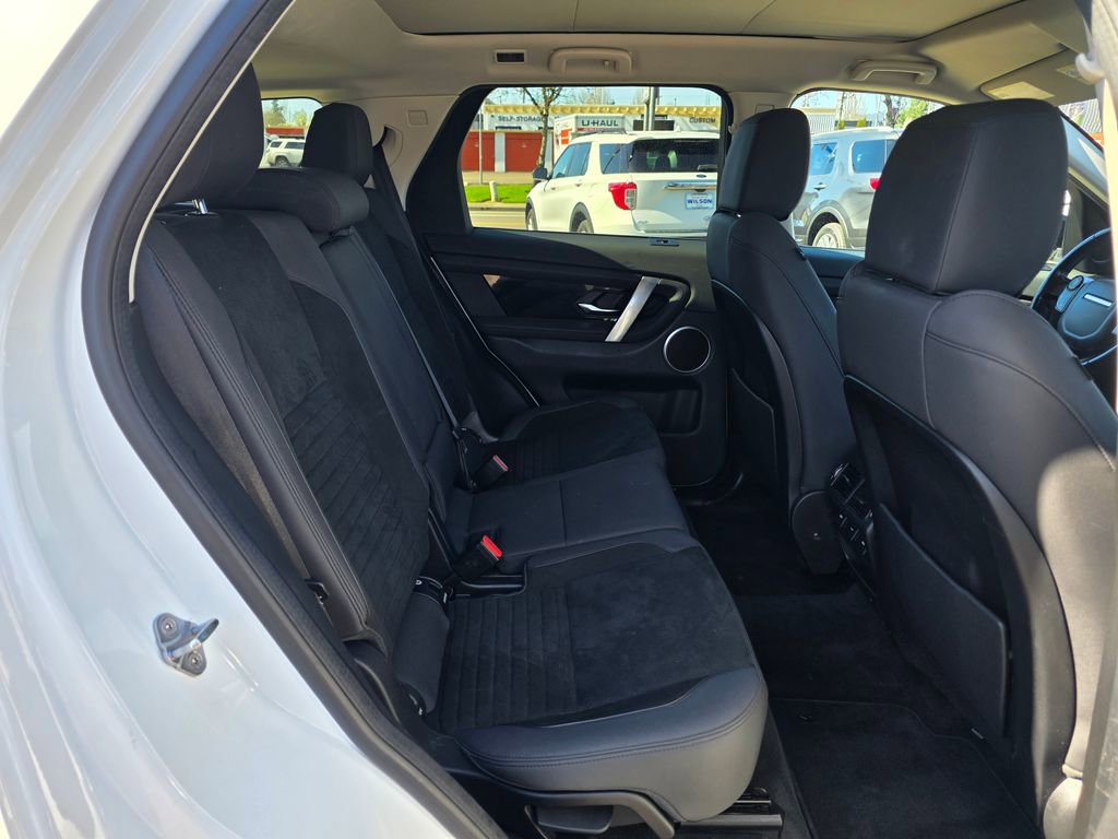 Used 2020 Land Rover Discovery Sport image 23
