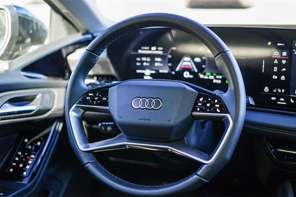New 2025 Audi A6 e-tron Premium image 15