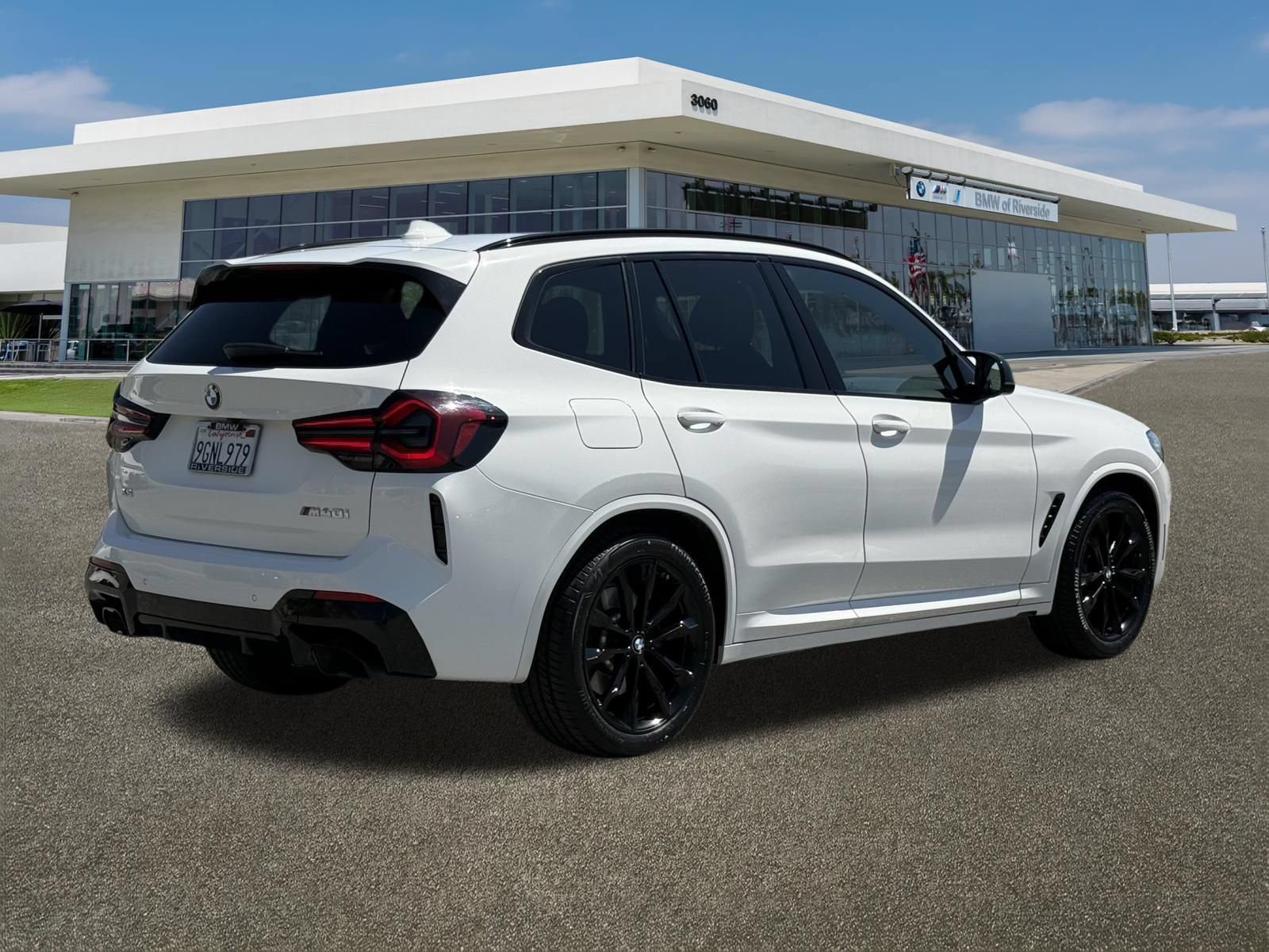 Certified 2023 BMW X3 M40i w/ Shadowloine Package AWD/4WD image 10