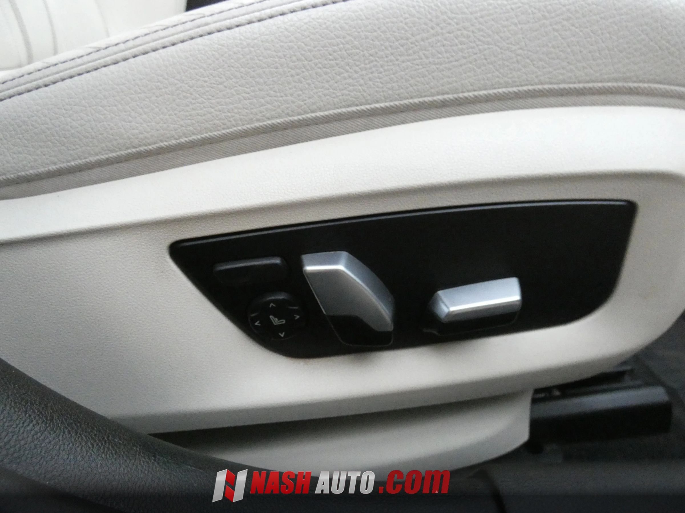 Used 2018 BMW 540i RWD image 27