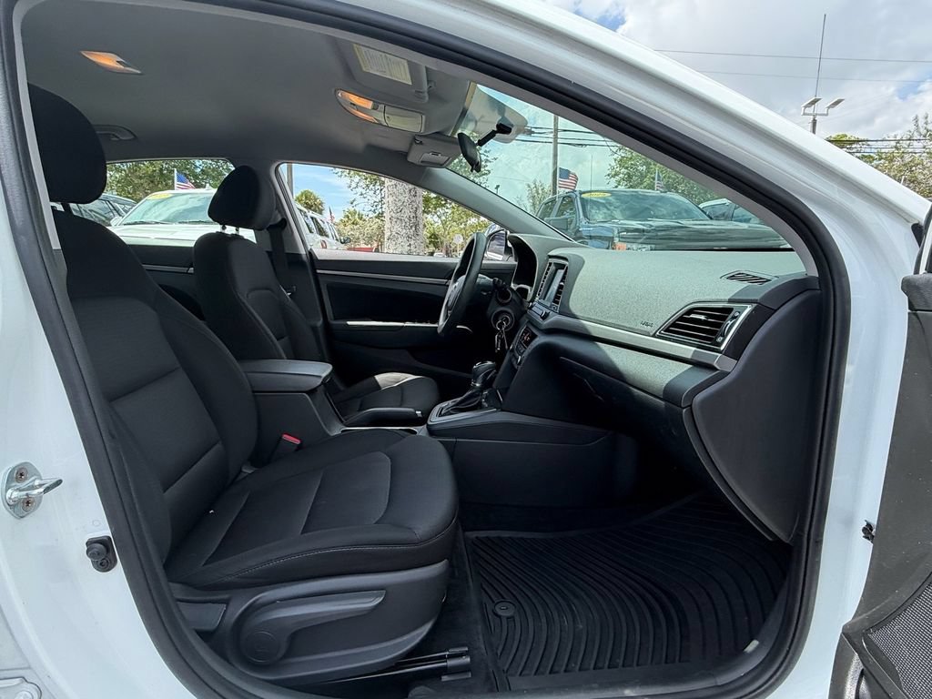 Used 2018 Hyundai Elantra SEL w/ Cargo Package FWD image 11