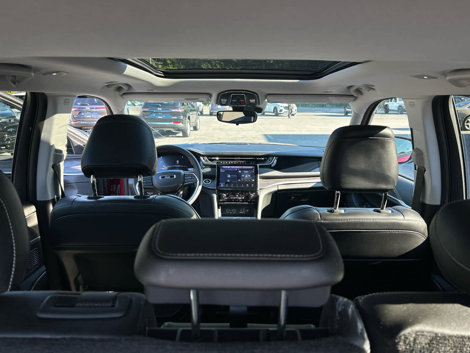 Used 2023 Jeep Grand Cherokee 4WD 4xe image 53