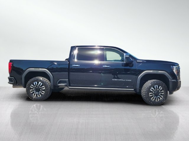 Used 2024 GMC Sierra 2500 Denali Ultimate AWD/4WD image 3