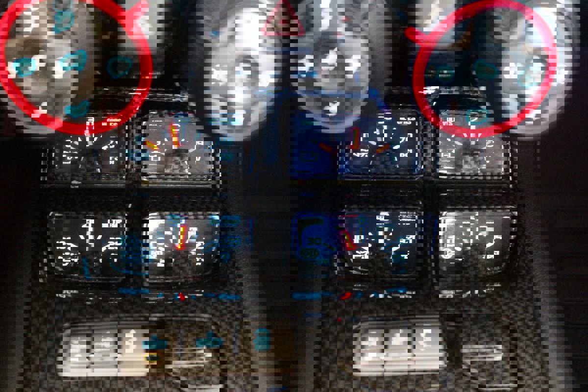 Used 2013 Chevrolet Camaro ZL1 image 28