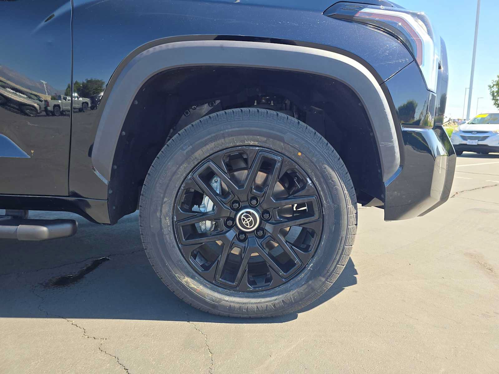 Used 2024 Toyota Tundra Limited AWD/4WD image 9