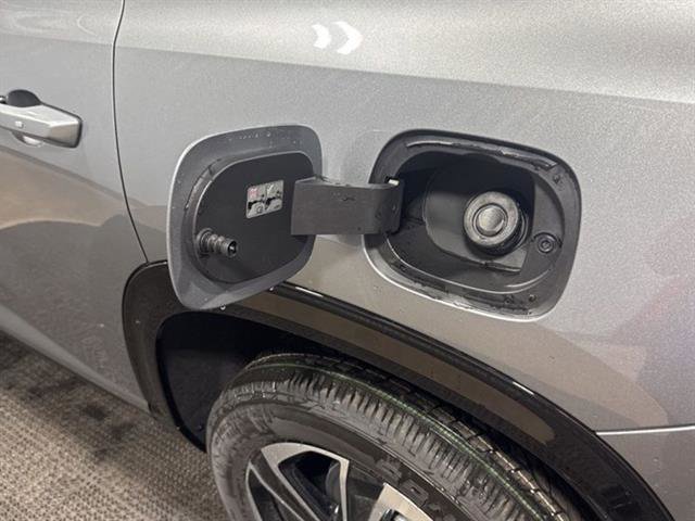 New 2026 Buick Enclave Sport Touring w/ Power Package image 9