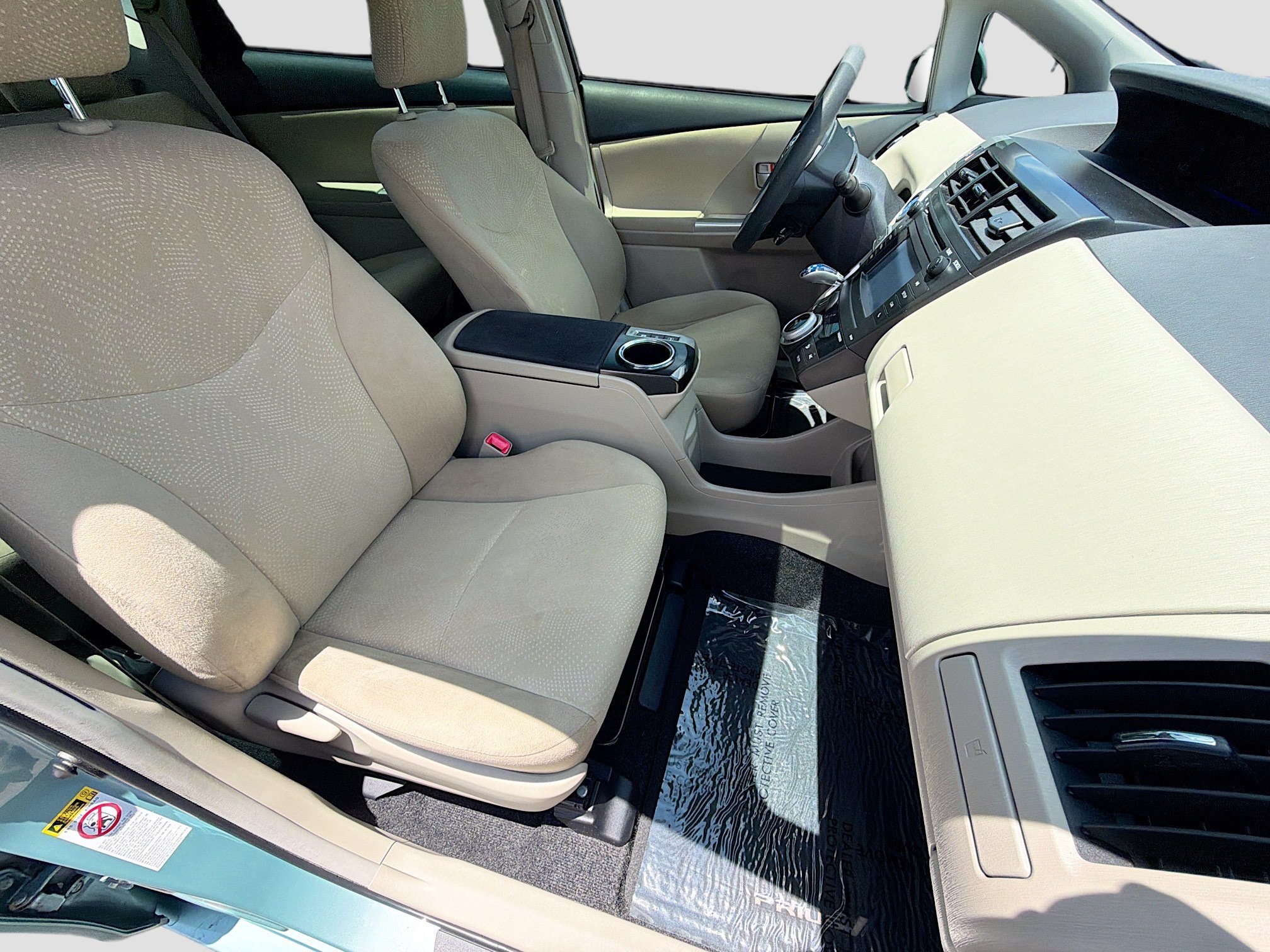 Used 2014 Toyota Prius V Two FWD image 13