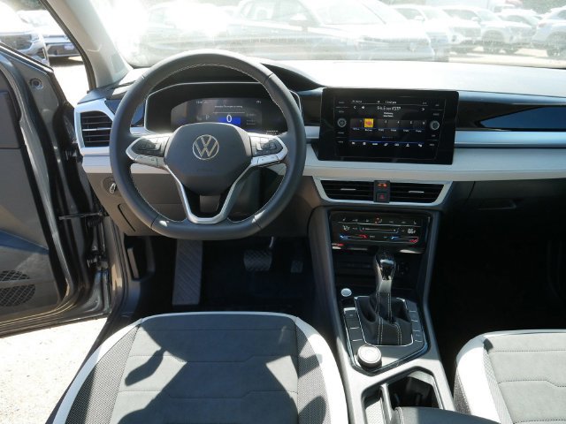 New 2026 Volkswagen Taos SE AWD/4WD image 9